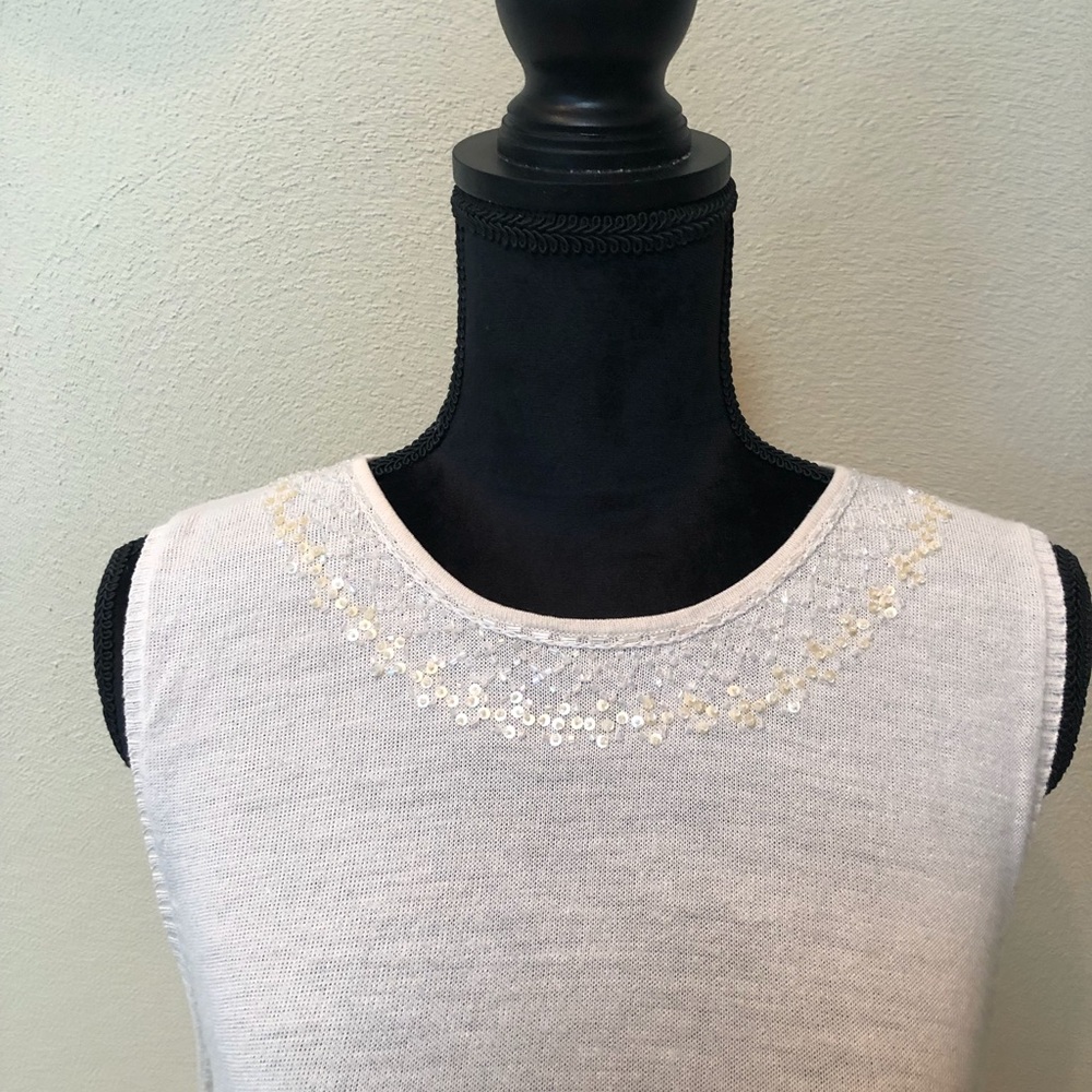 🌻Old Navy bead ivory sleeveless crewneck XXL